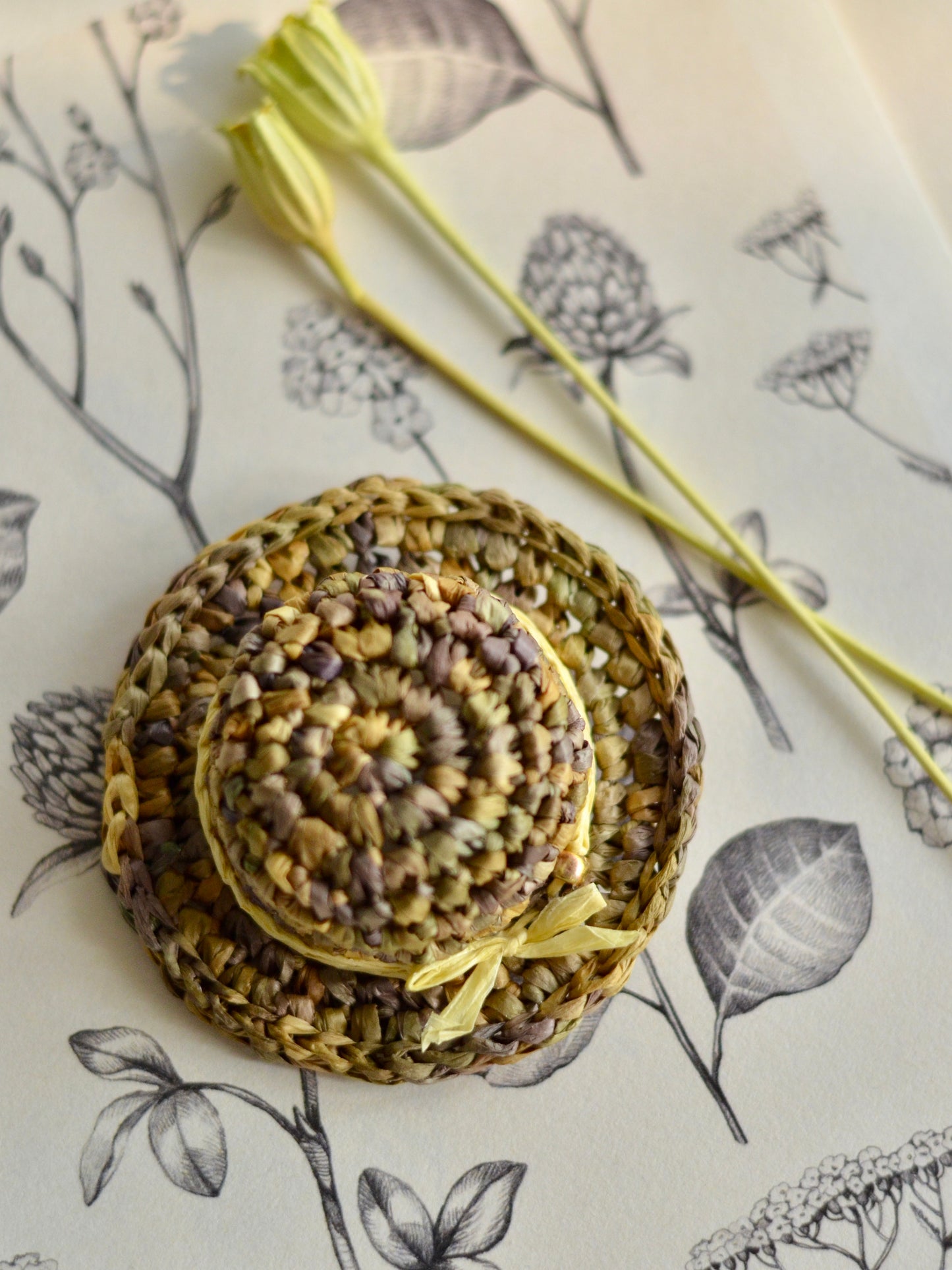 Handmade Straw Hat Brooch | Paper Yarn