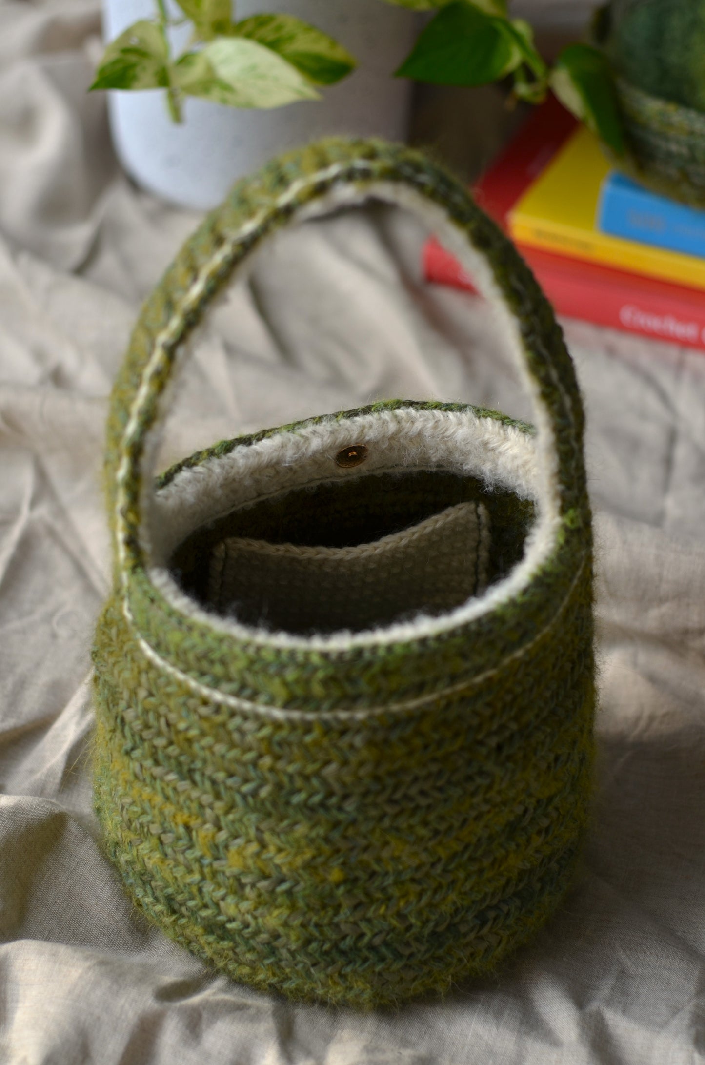 Mélange Green Bucket Bag | wool, fluffy alpaca, paper yarn | ready-to-ship